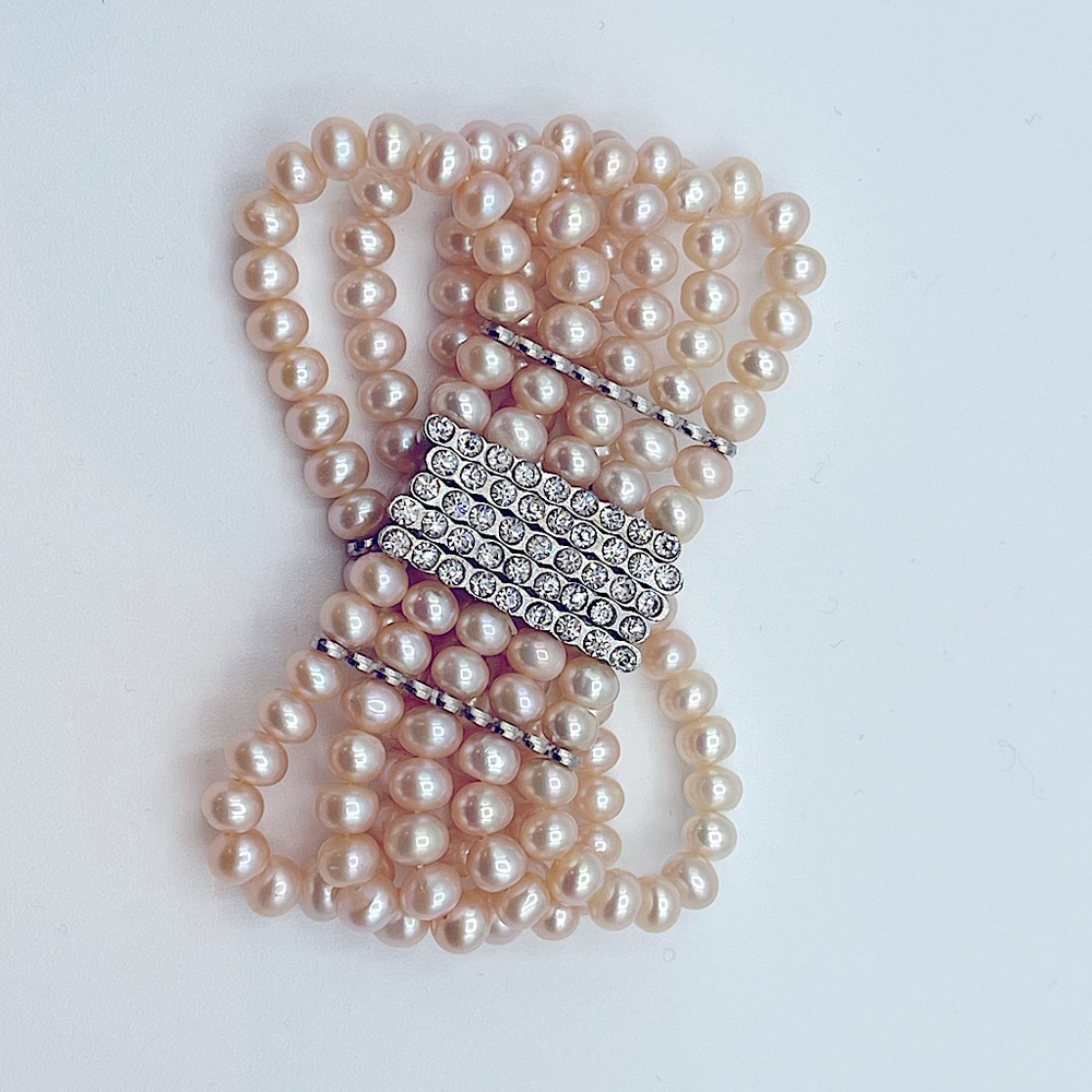 NWT BLUSH FRESHWATER PEARL 5-STRAND STRETCH BRACELET WITH SILVER CRYSTAL ACCENTS